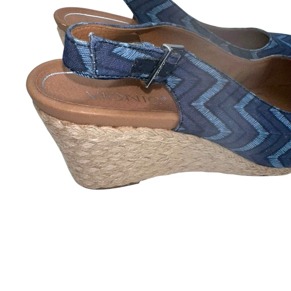 Vionic Coralina‎ Espadrille Blue Chevron Print Slingback Wedge Sandals 9.5 Wide